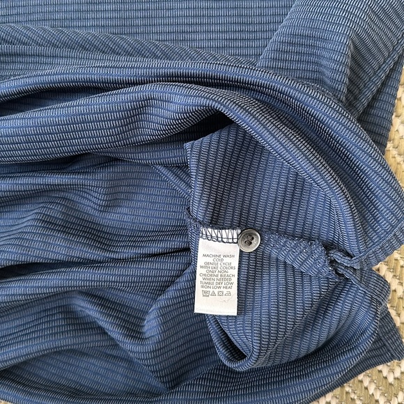 Calvin Klein M Men’s Ribbed Casual Shirt EUC - Picture 5 of 6